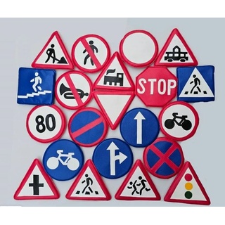 Комплект "Дорожных знаков" для изучения ПДД (21 шт. на подставке)